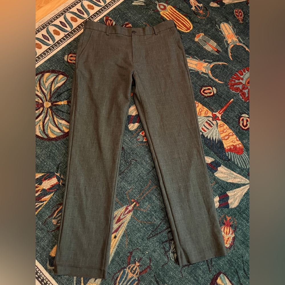 Van Heusen Gray Dress Pants Sleek Design